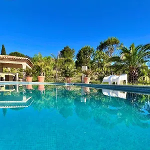 Bed & Breakfast La Source 83 - Close To St Tropez, Cogolin